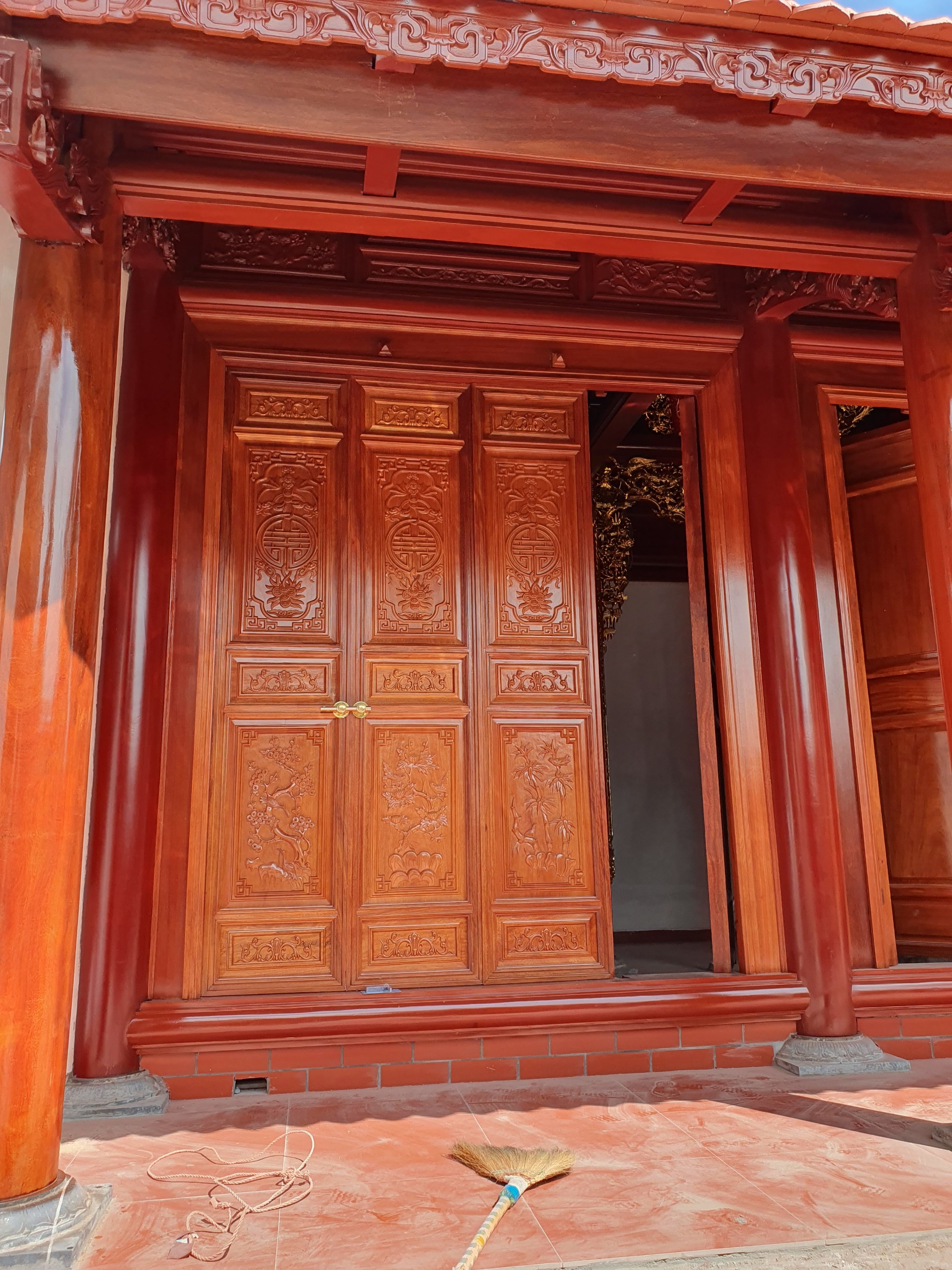 nha-go-kim-thanh (2).jpg