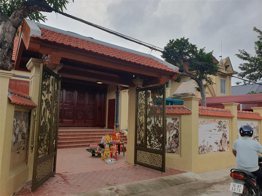 Thiet-ke-thi-cong-nha-go-Viet-Ban-giao-nha-anh-Tuyen (9).jpg