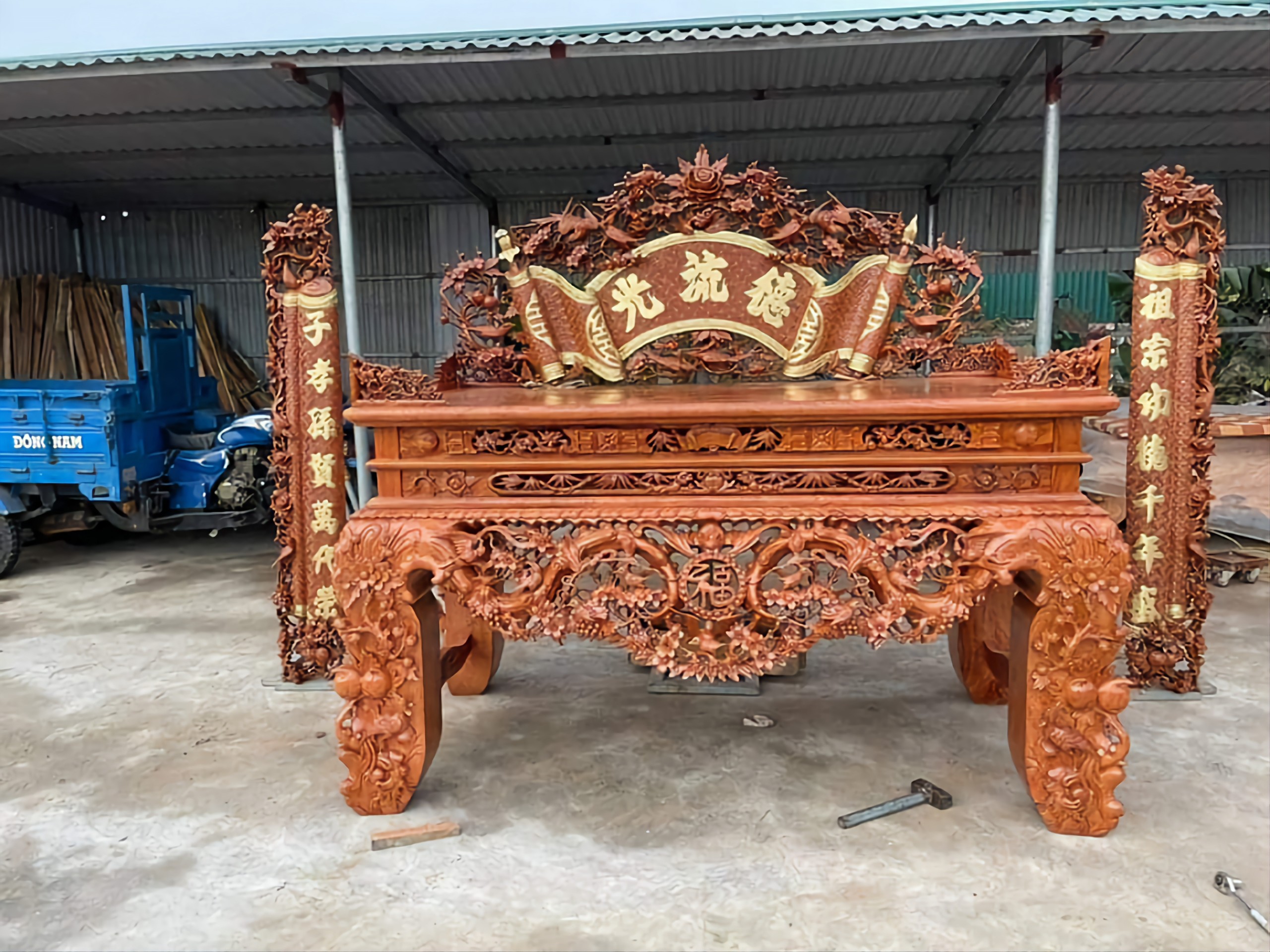 Quan the tu duong va nha go anh Ky bac Cam Thon Nai Dong, xa Tam Ky, huyen Kim Thanh, tinh Hai Duong (1).jpg