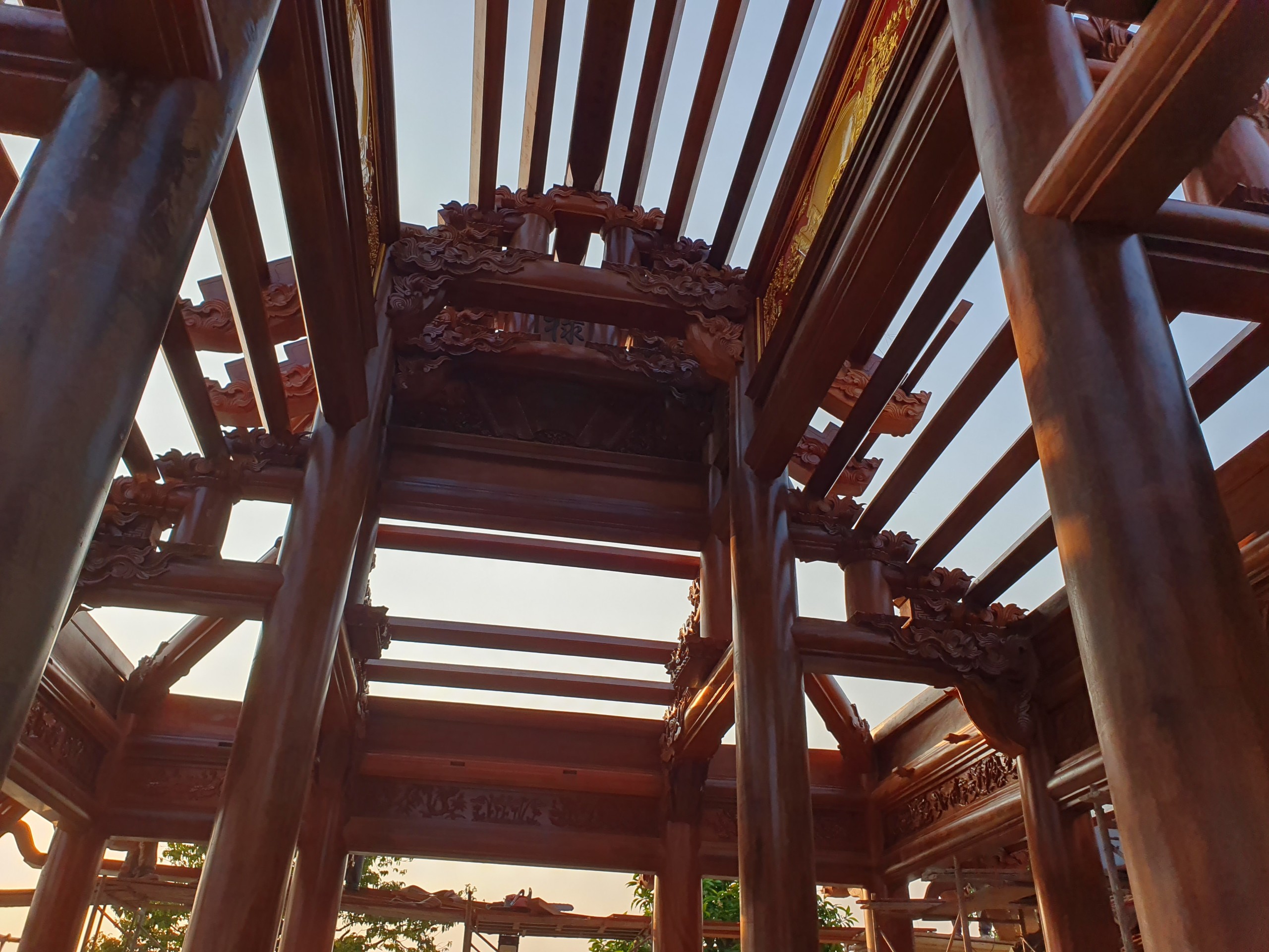 nha-go-o-thai-binh (5).jpg