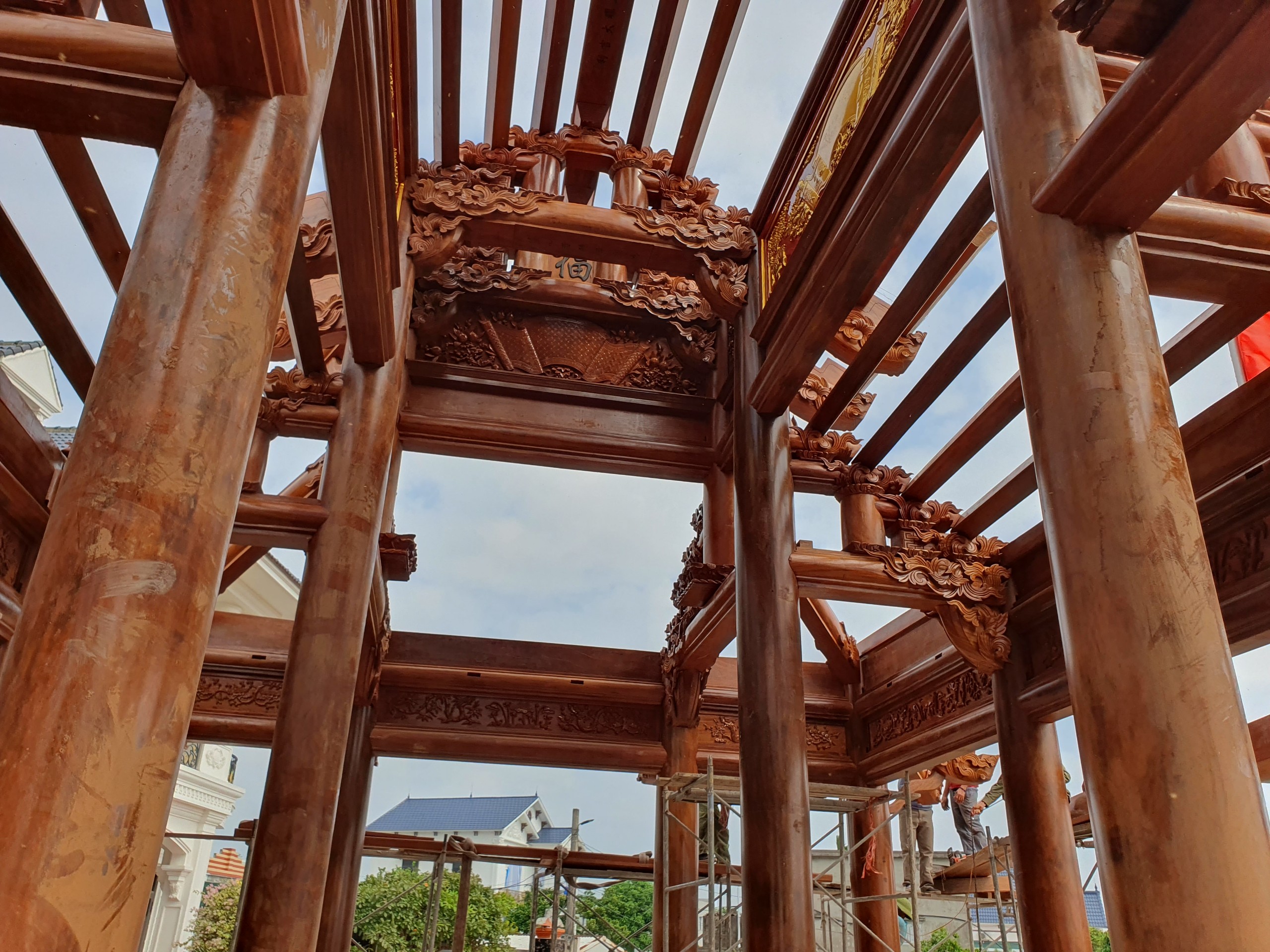 nha-go-o-thai-binh (7).jpg