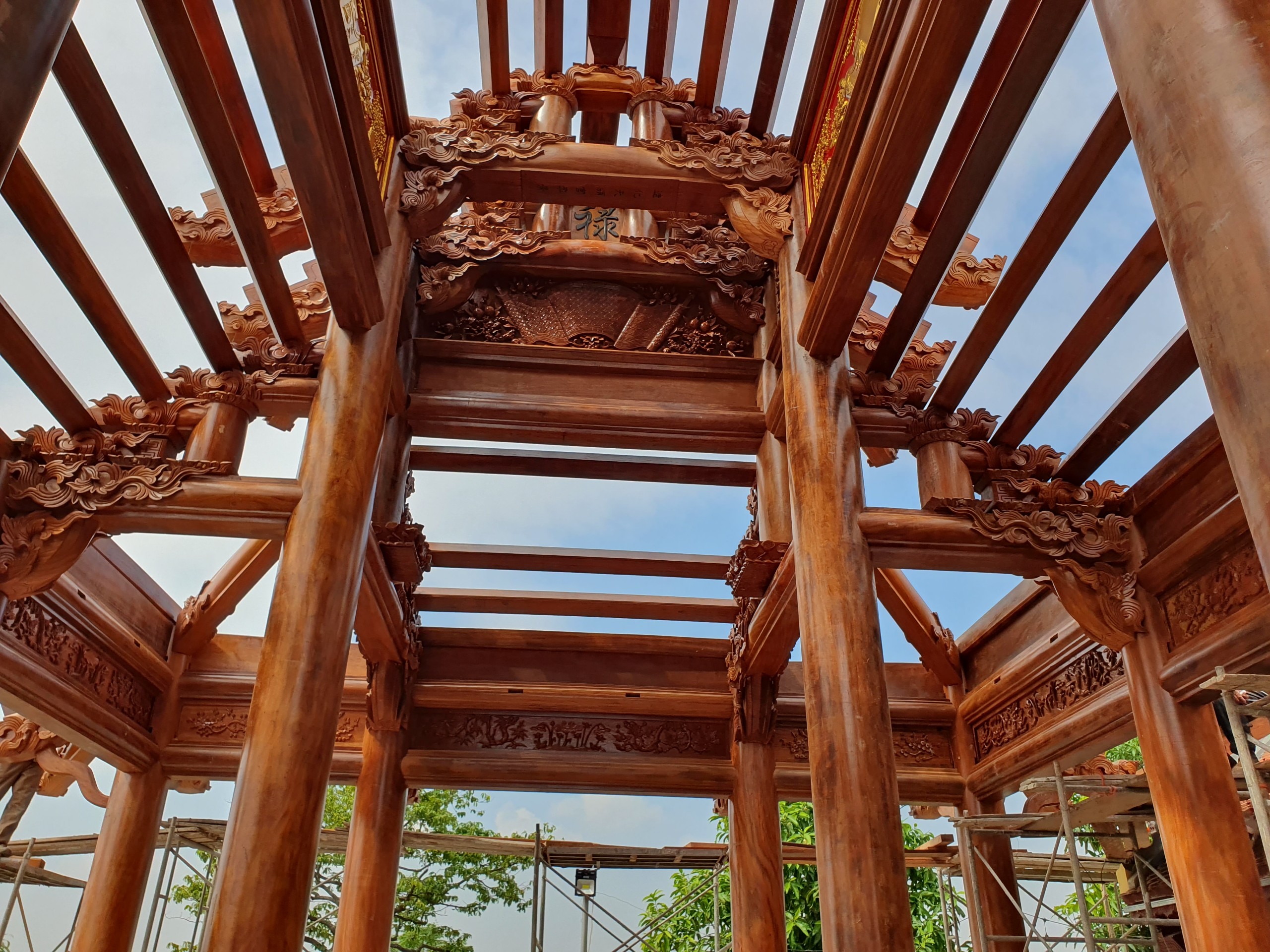 nha-go-o-thai-binh (9).jpg